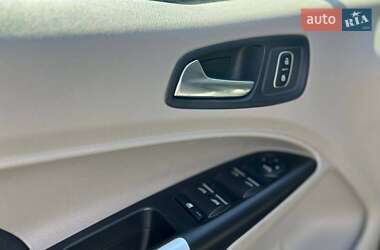 Минивэн Ford Transit Connect 2020 в 