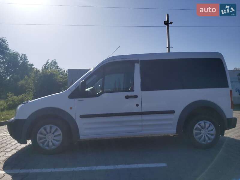 Минивэн Ford Transit Connect 2008 в Черновцах