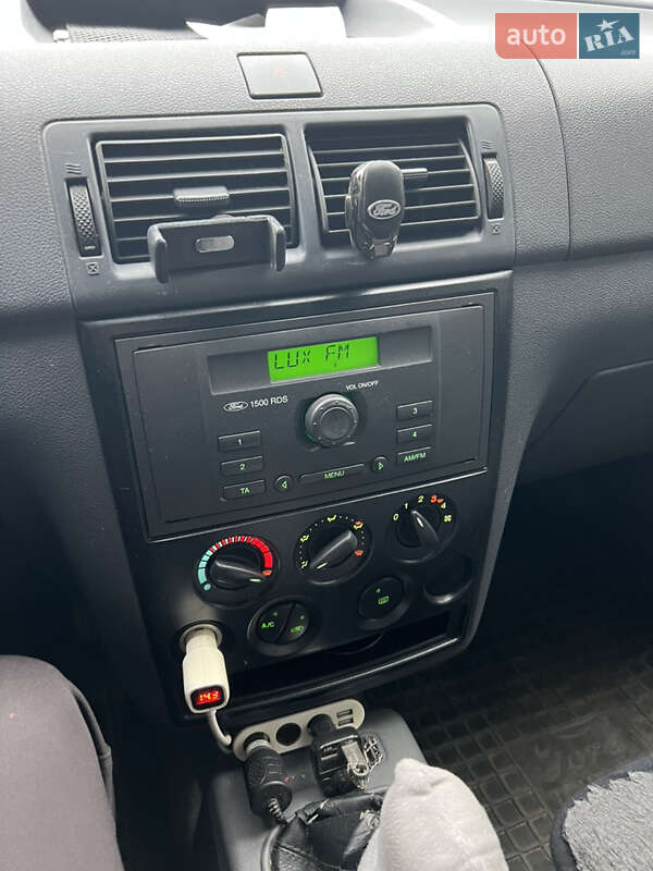 Мінівен Ford Transit Connect 2006 в Городку