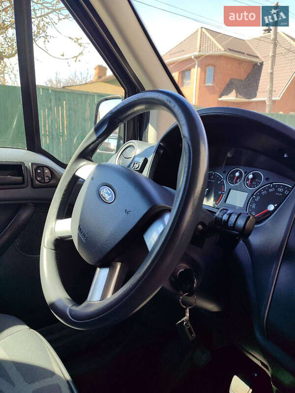 Вантажний фургон Ford Transit Connect 2012 в Києві