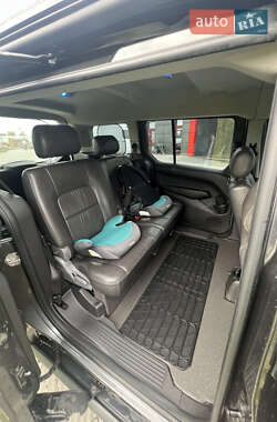 Минивэн Ford Transit Connect 2017 в 