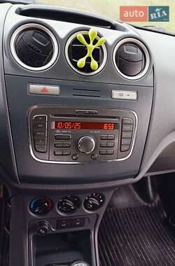 Мінівен Ford Transit Connect 2009 в 