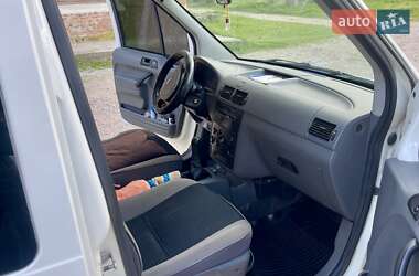 Минивэн Ford Transit Connect 2004 в 