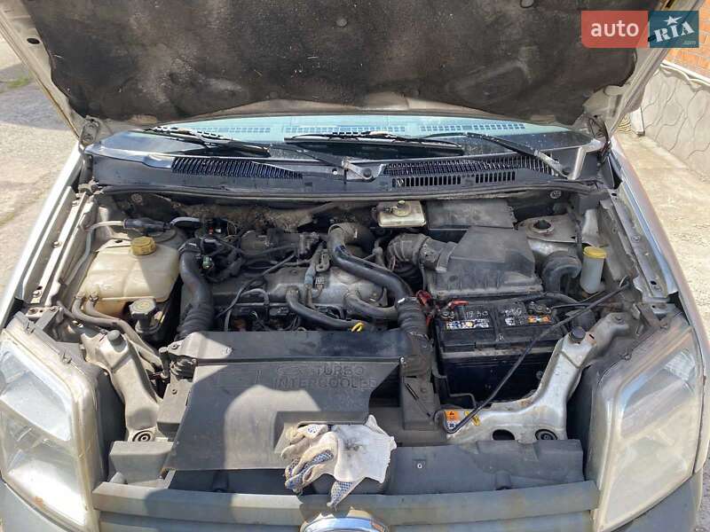 Грузовой фургон Ford Transit Connect 2007 в Переяславе