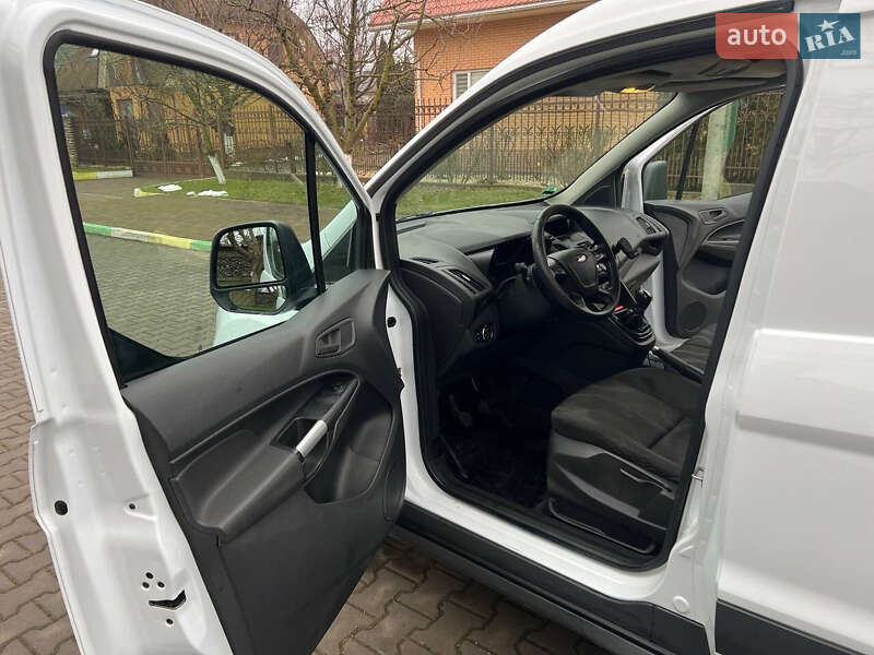Вантажний фургон Ford Transit Connect 2015 в Луцьку