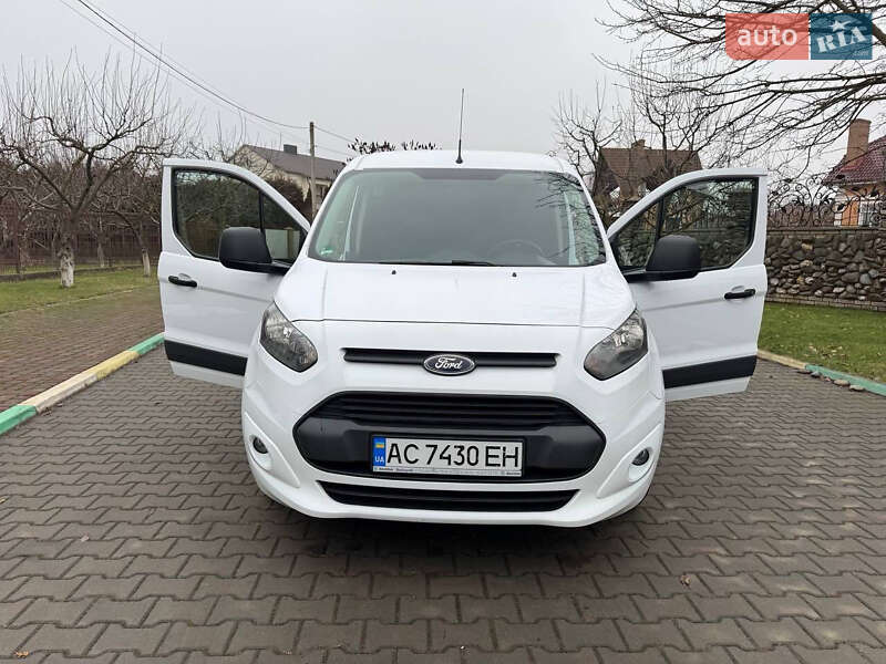Вантажний фургон Ford Transit Connect 2015 в Луцьку