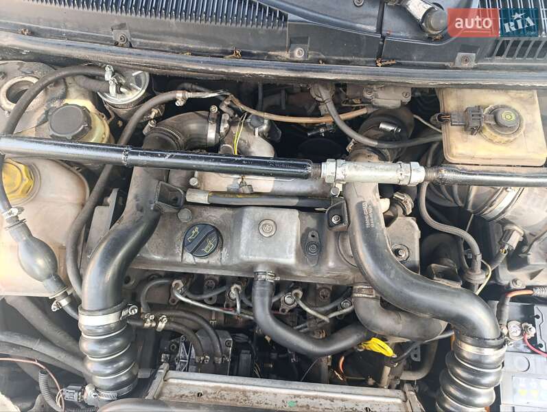 Мінівен Ford Transit Connect 2003 в Дніпрі