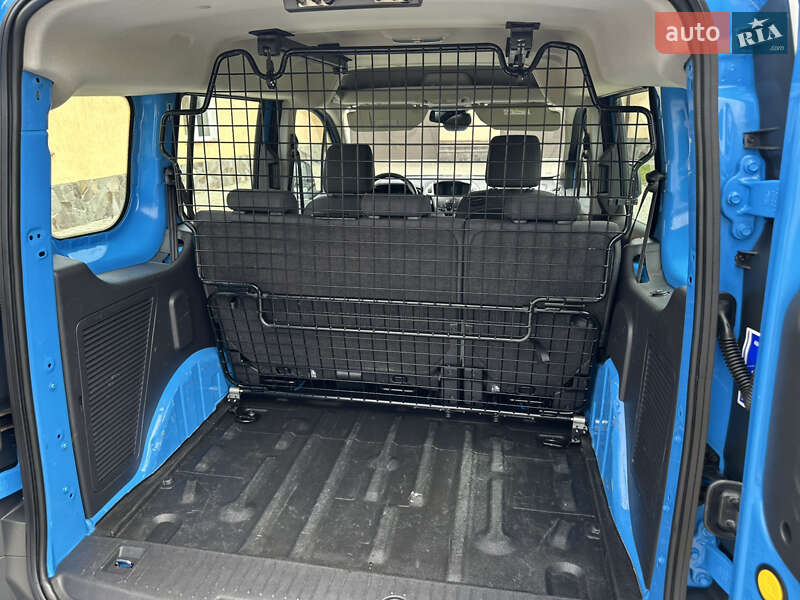 Мінівен Ford Transit Connect 2014 в Бродах