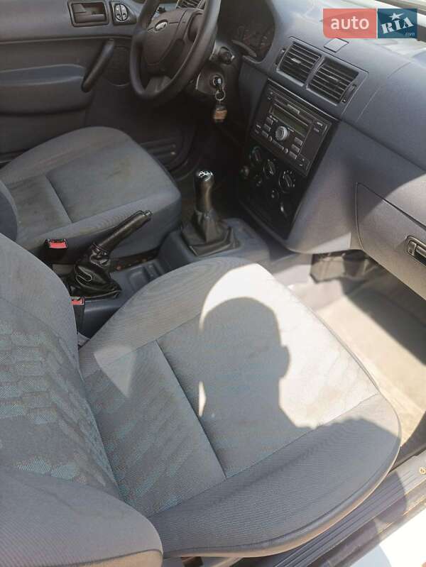 Минивэн Ford Transit Connect 2007 в Житомире