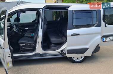 Минивэн Ford Transit Connect 2016 в 