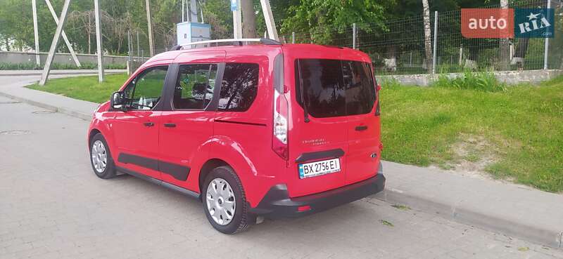 Минивэн Ford Transit Connect 2015 в Городке