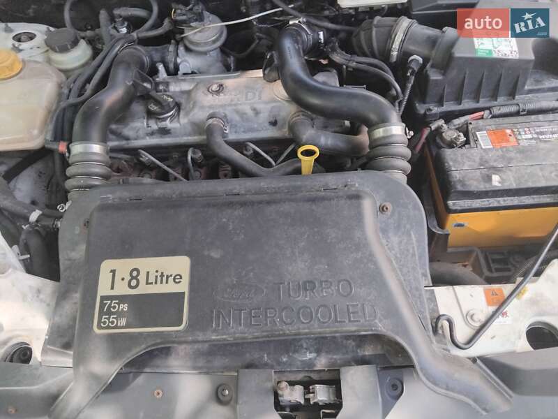 Мінівен Ford Transit Connect 2003 в Заліщиках