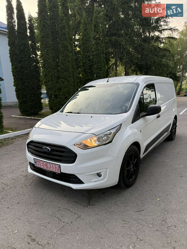 Минивэн Ford Transit Connect 2018 в 