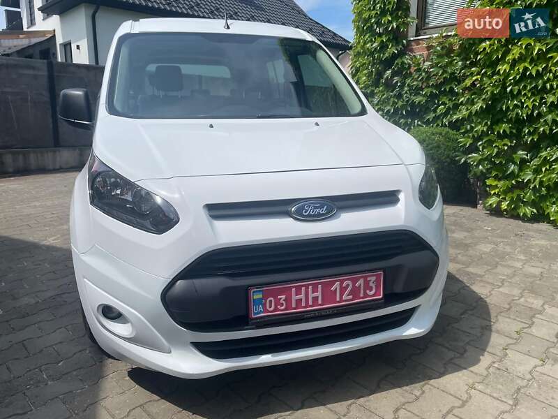 Минивэн Ford Transit Connect 2017 в 