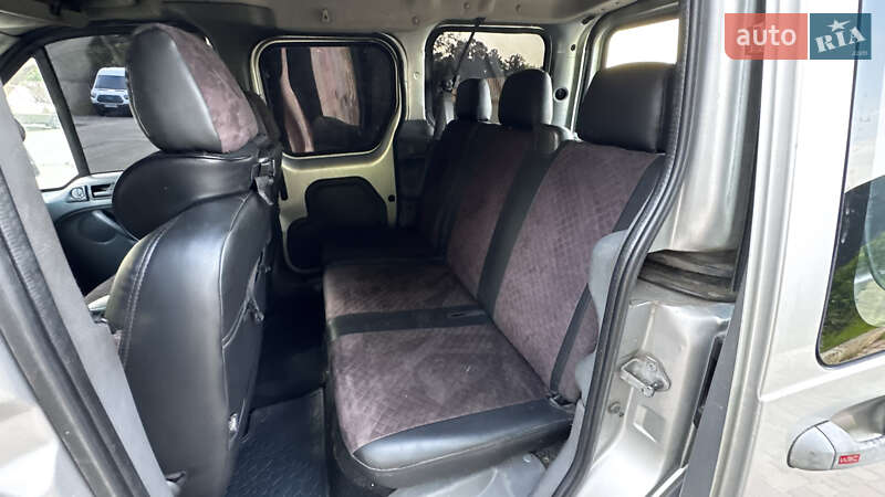 Минивэн Ford Transit Connect 2005 в Киеве