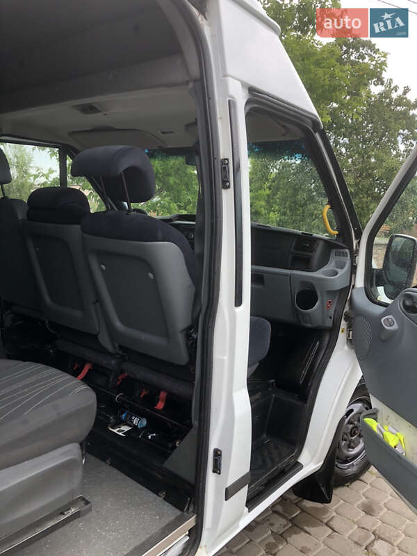 Мінівен Ford Transit Connect 2013 в Рівному
