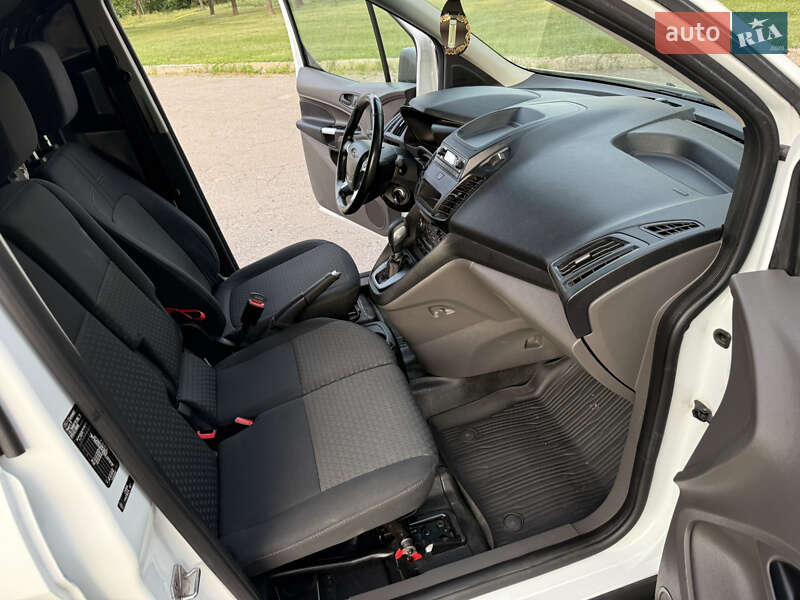Грузовой фургон Ford Transit Connect 2019 в 