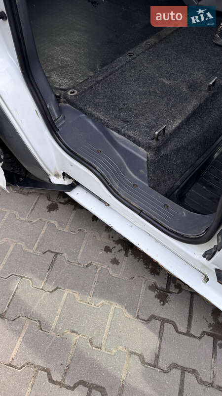 Мінівен Ford Transit Connect 2009 в Чернівцях фото 19 Мінівен Ford Transit Connect 2009 в Чернівцях