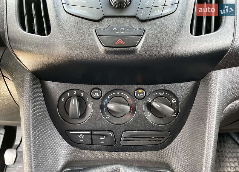 Вантажний фургон Ford Transit Connect 2016 в Львові фото 36 Вантажний фургон Ford Transit Connect 2016 в Львові