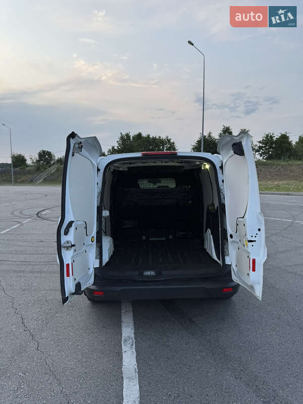Грузовой фургон Ford Transit Connect 2017 в Полтаве