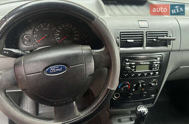 Мінівен Ford Transit Connect 2005 в 