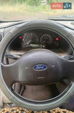 Мінівен Ford Transit Connect 2003 в 