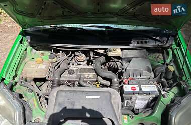 Мінівен Ford Transit Connect 2004 в 