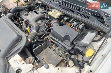 Мінівен Ford Transit Connect 2003 в 