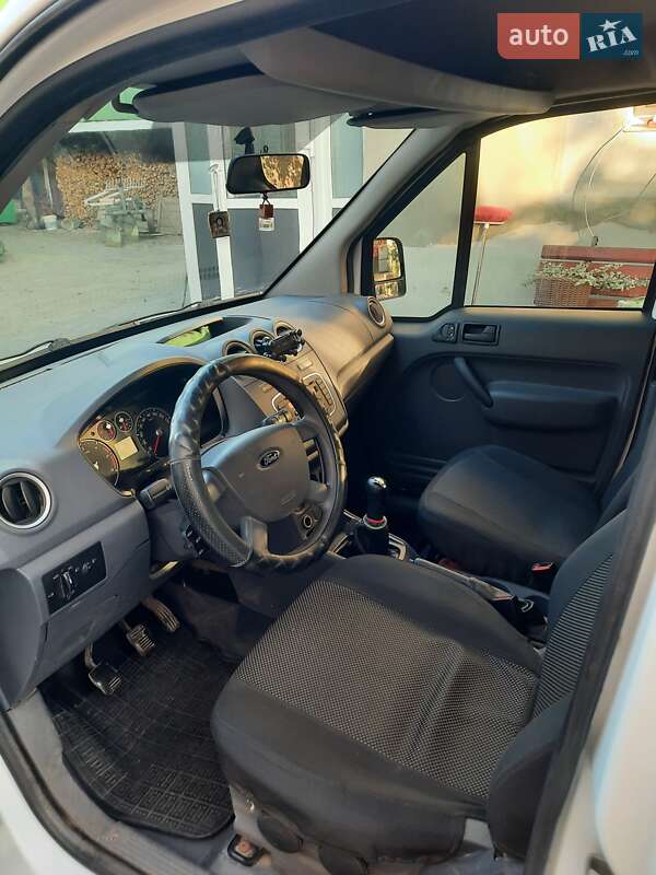 Минивэн Ford Transit Connect 2010 в Сарнах