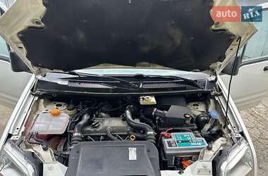 Грузовой фургон Ford Transit Connect 2002 в 