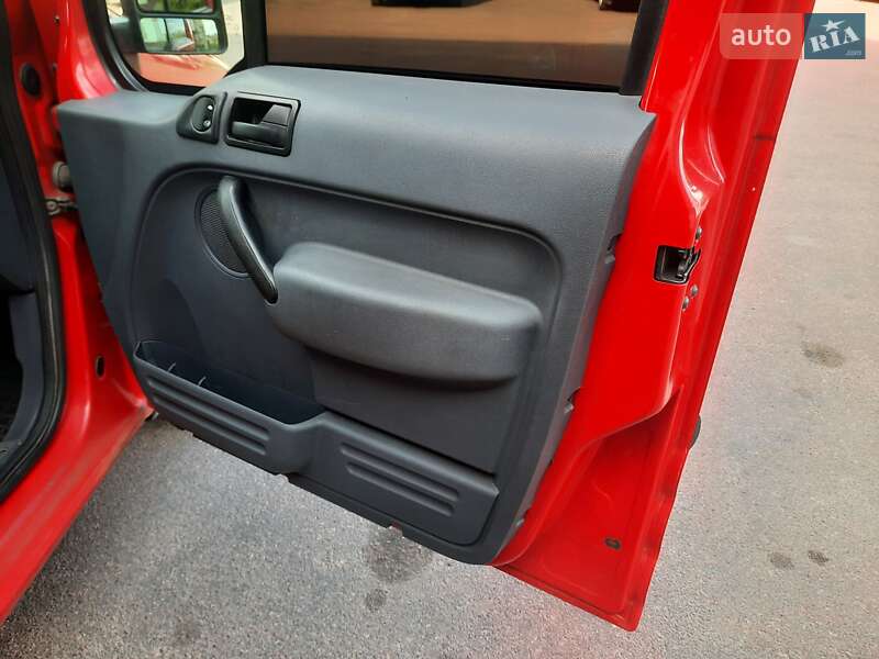 Минивэн Ford Transit Connect 2007 в Олевске