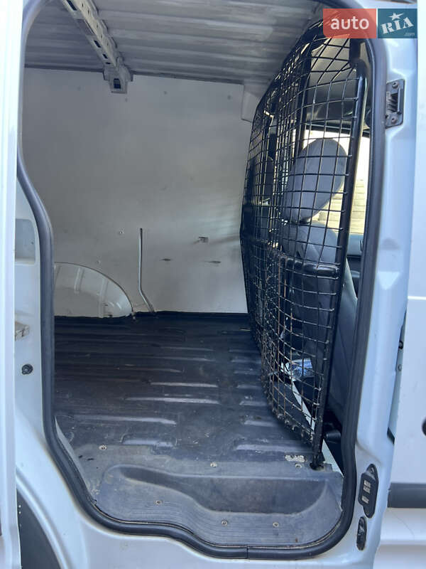 Вантажний фургон Ford Transit Connect 2012 в Дніпрі