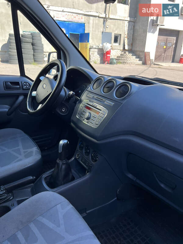 Вантажний фургон Ford Transit Connect 2012 в Дніпрі