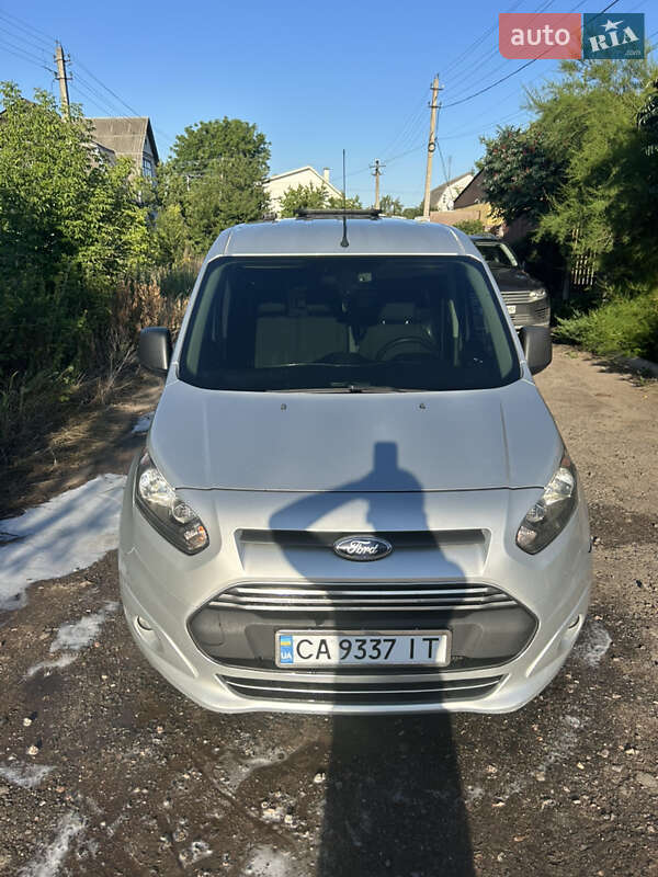 Вантажний фургон Ford Transit Connect 2016 в Зміїві
