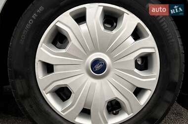 Вантажний фургон Ford Transit Connect 2018 в 