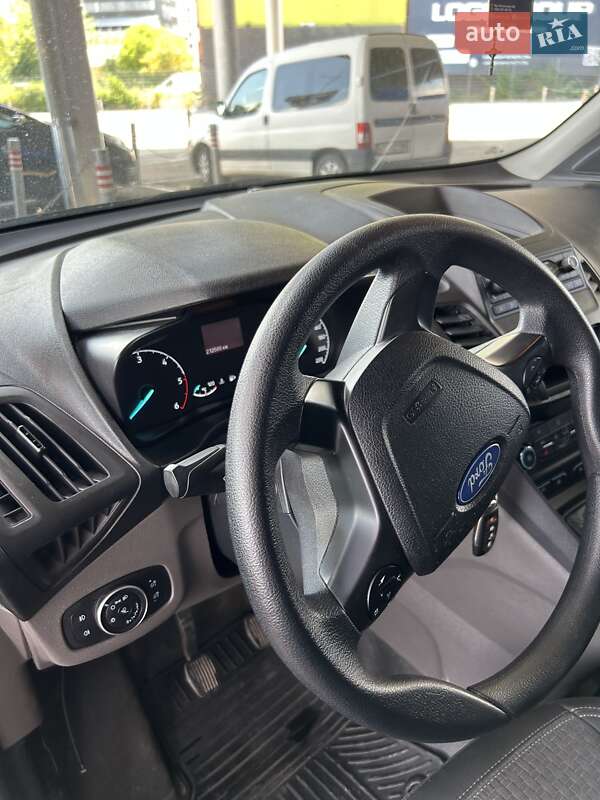 Вантажний фургон Ford Transit Connect 2019 в Івано-Франківську