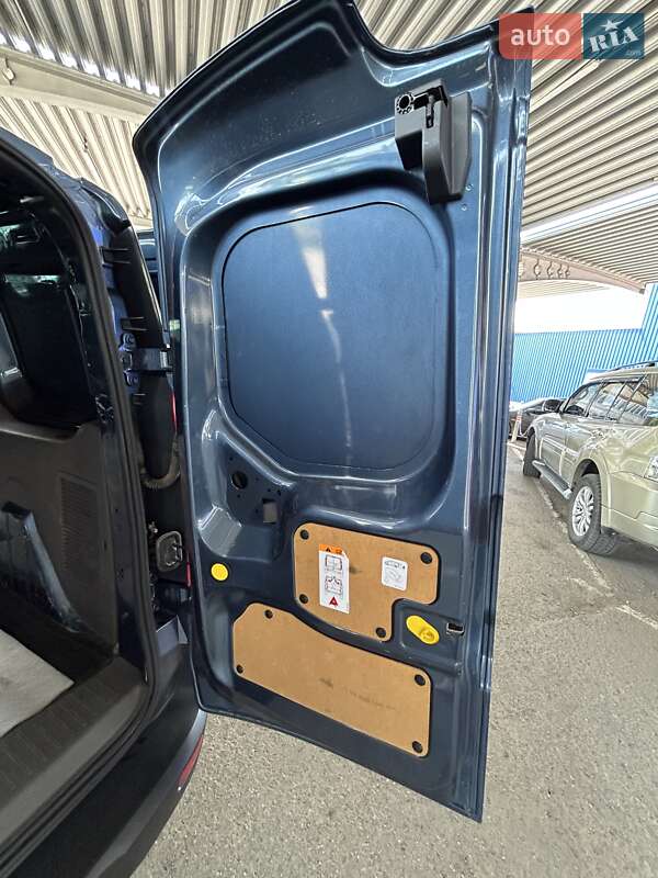 Вантажний фургон Ford Transit Connect 2019 в Івано-Франківську