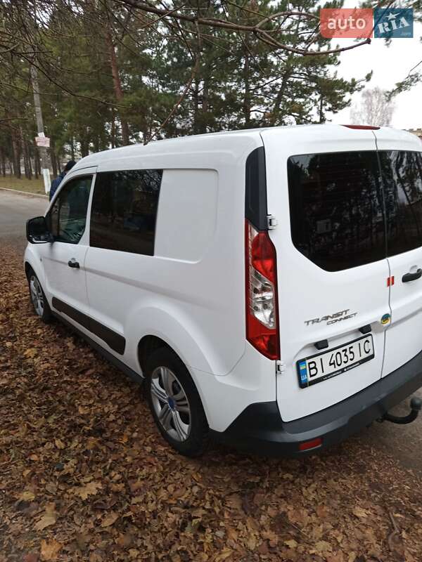 Мінівен Ford Transit Connect 2015 в Онуфріївці