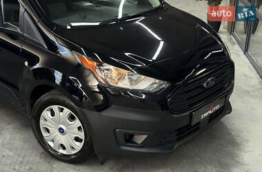Минивэн Ford Transit Connect 2021 в 