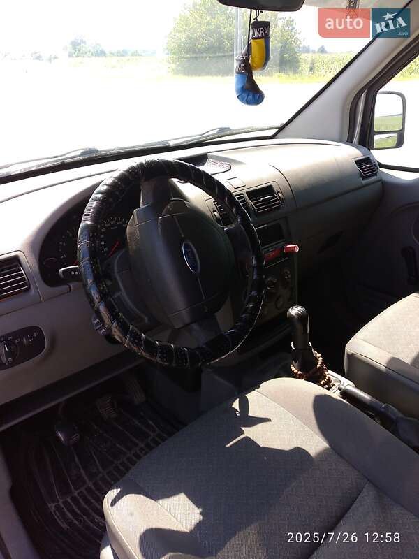 Мінівен Ford Transit Connect 2006 в Ічні