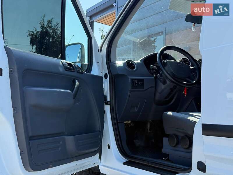 Грузовой фургон Ford Transit Connect 2009 в Ровно