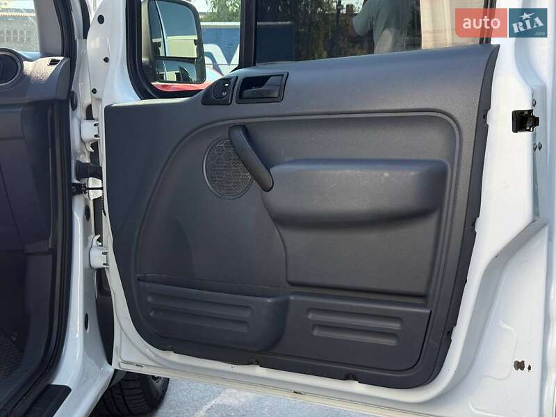 Грузовой фургон Ford Transit Connect 2009 в Ровно