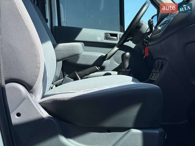 Грузовой фургон Ford Transit Connect 2009 в Ровно