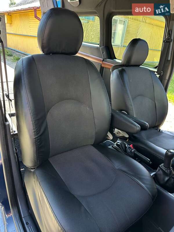 Мінівен Ford Transit Connect 2011 в Камені-Каширському