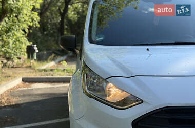 Вантажний фургон Ford Transit Connect 2018 в 