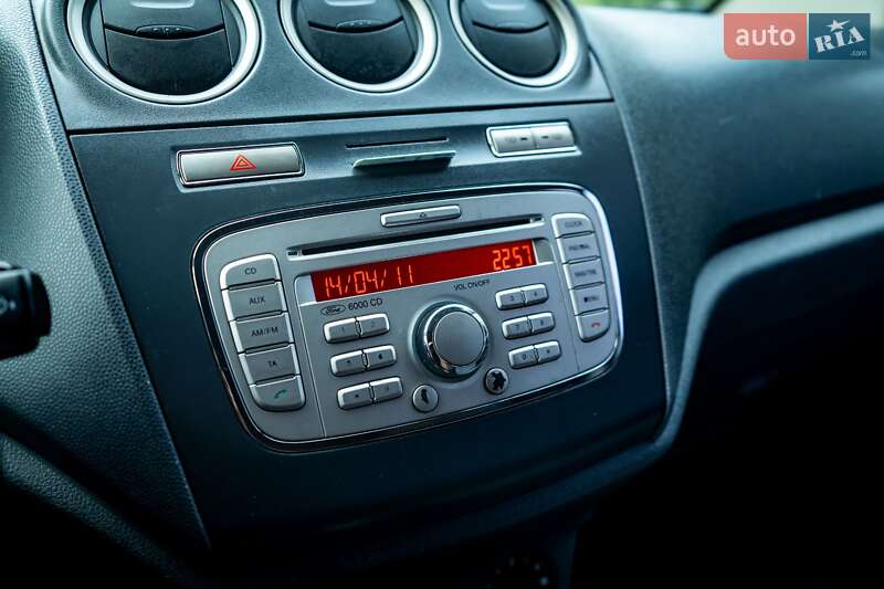 Вантажний фургон Ford Transit Connect 2011 в Києві фото 13 Вантажний фургон Ford Transit Connect 2011 в Києві