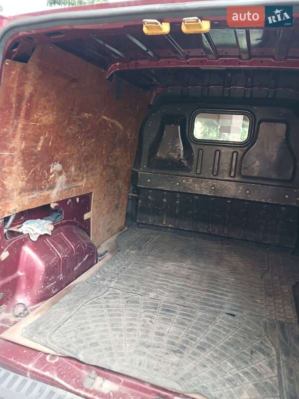 Вантажний фургон Ford Transit Connect 2003 в Івано-Франківську