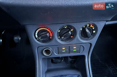 Вантажний фургон Ford Transit Connect 2010 в 