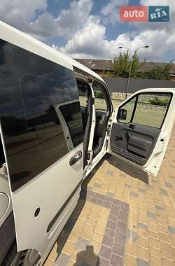 Мінівен Ford Transit Connect 2005 в 