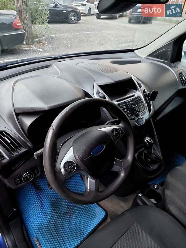 Грузопассажирский фургон Ford Transit Connect 2015 в Киеве